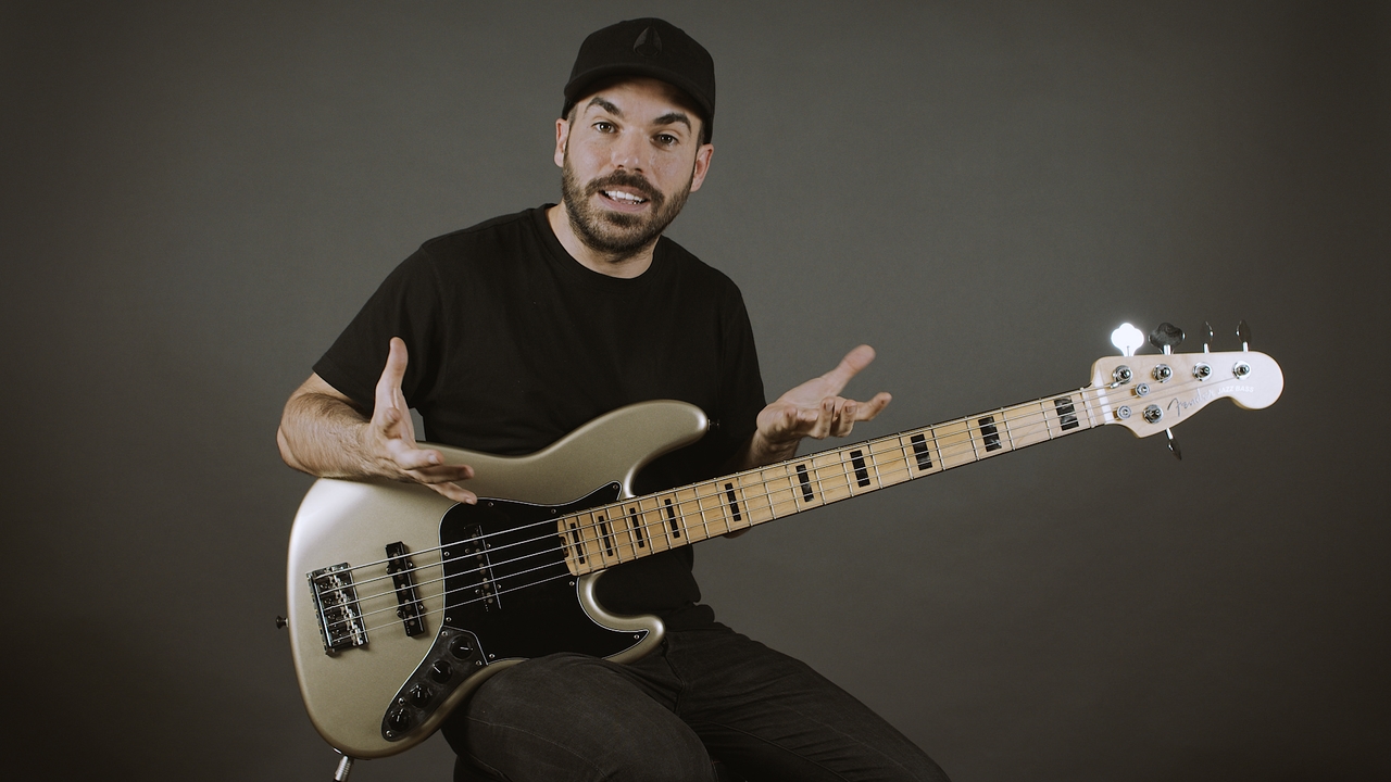 El bajo de 5 cuerdas