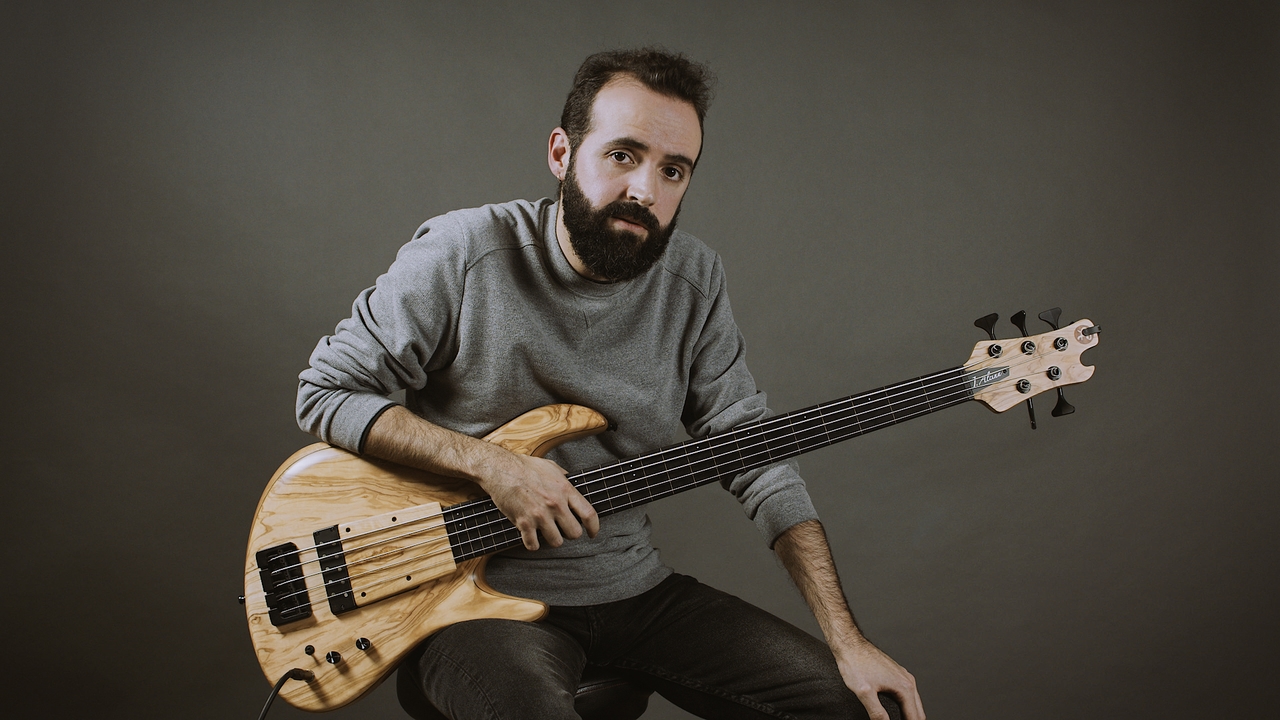 El bajo fretless