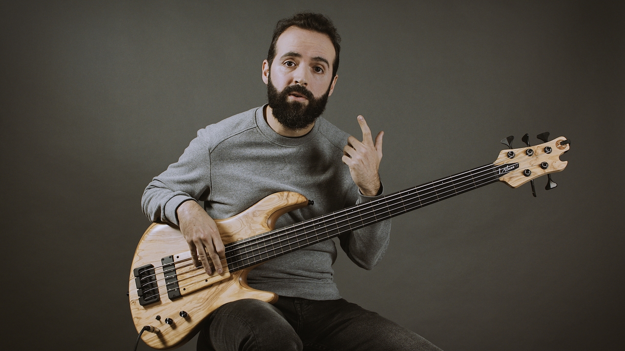 Características del bajo fretless