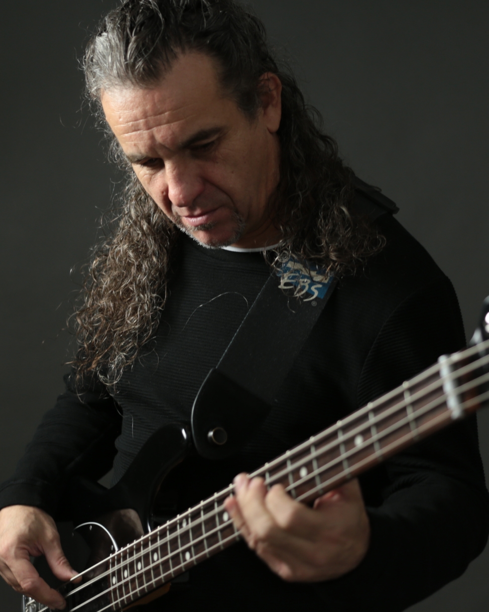 Niko del Hierro