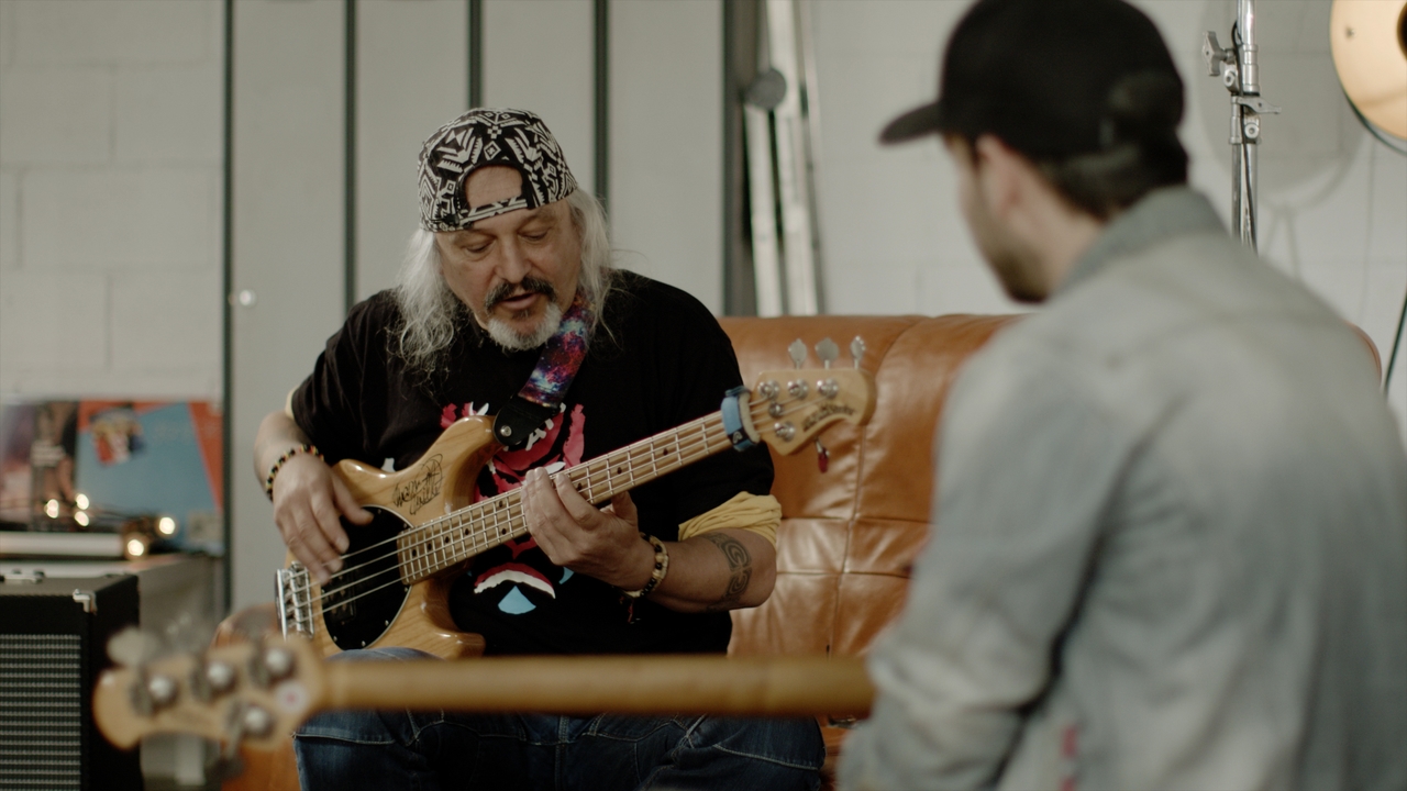 Bajos, pedales y amplis