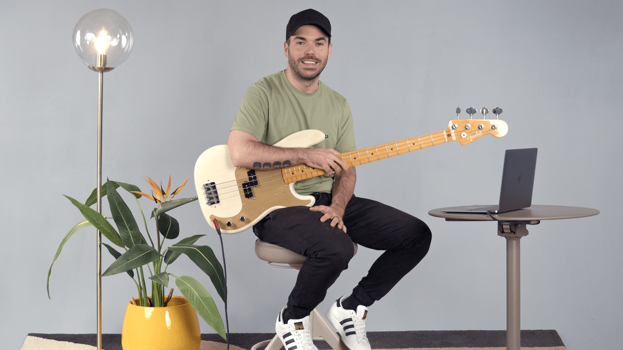 #165 - Punk Rock con púa en Em