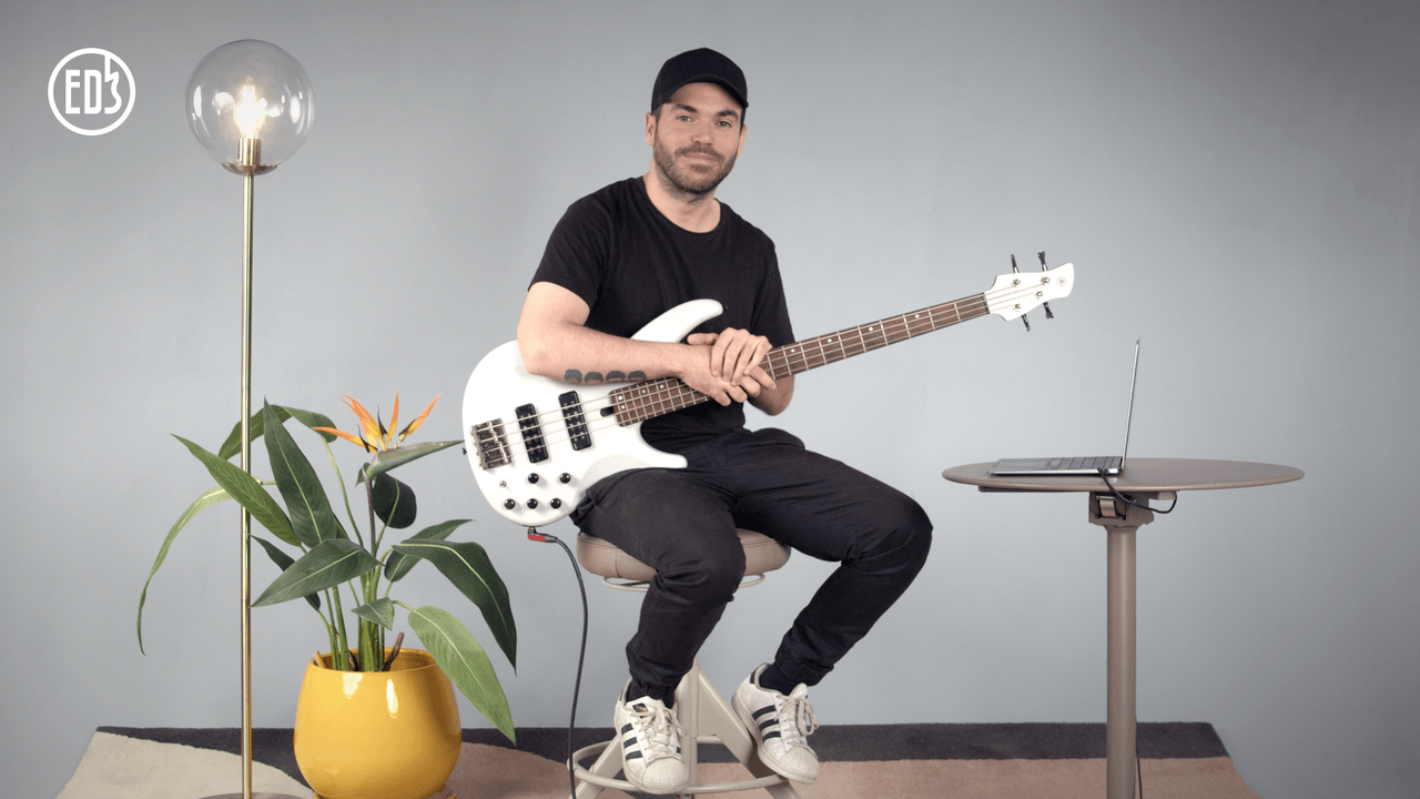 #167 - Groove con notas mudas en Em